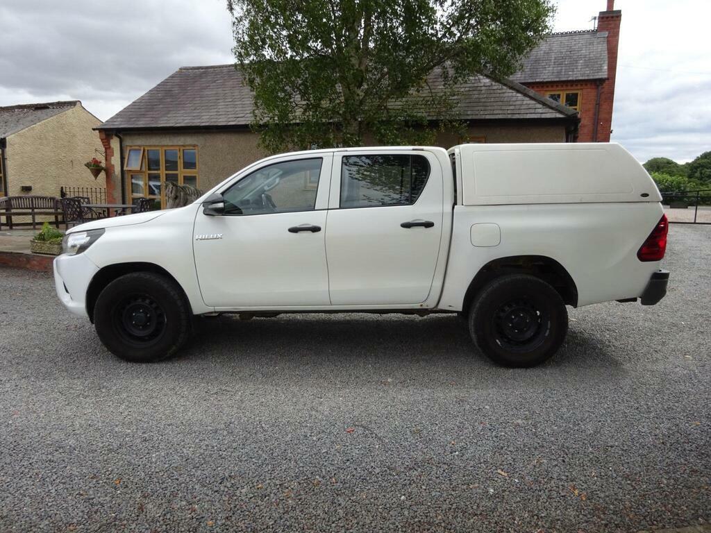 Toyota HILUX 3.0 D-4d Invincible X Pickup Double Cab Grey #7
