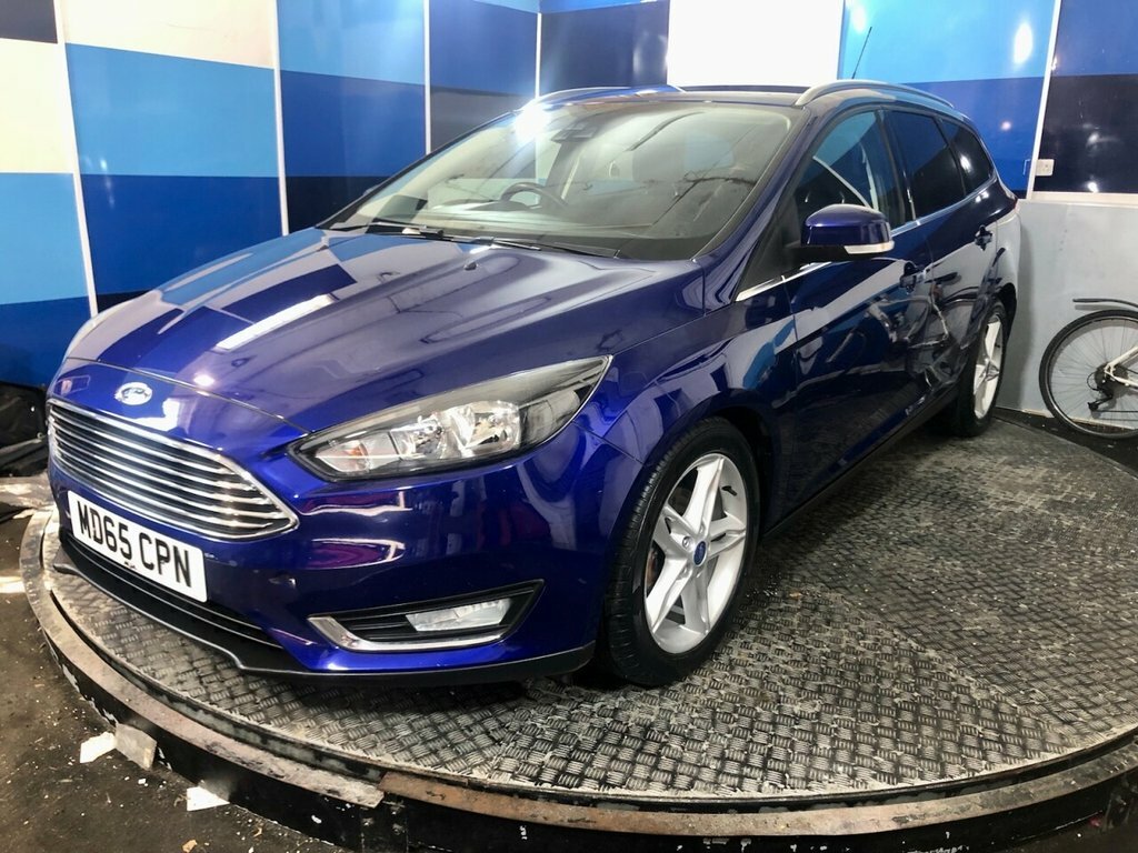 Ford Focus 1L Titanium Blue