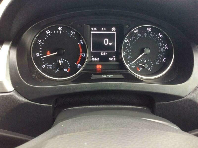 Skoda Rapid 1.6 Turbo Spaceback, Sport Edition, Black #9