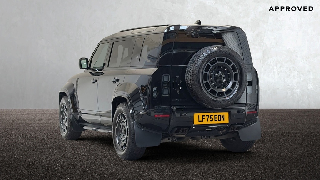 Land Rover Defender 110 P635 110 #2
