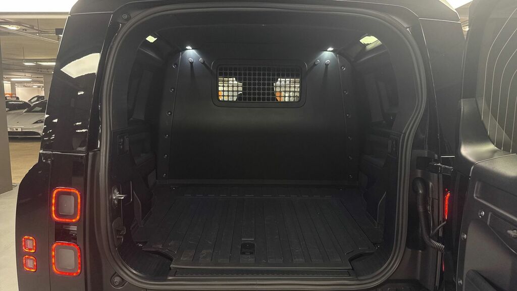 Land Rover Defender D250 Hard Top X-dynamic Hse Grey #10