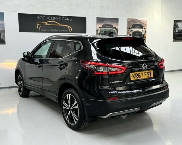 Nissan Qashqai Dig-t N-connecta Suv Black #4