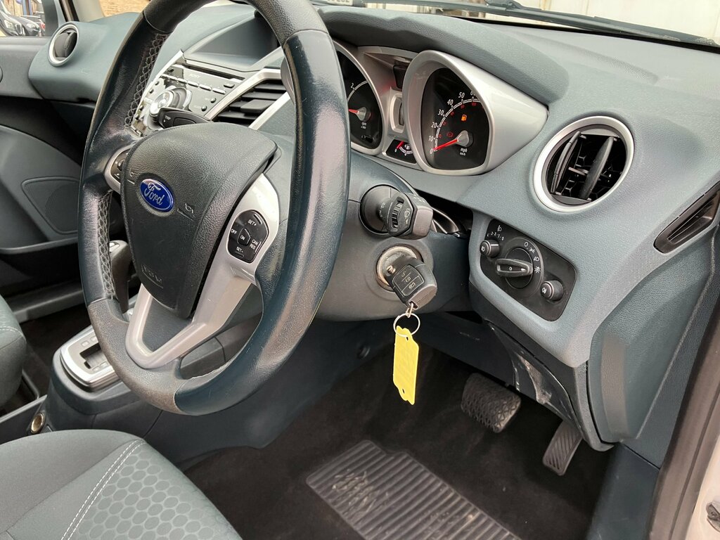 Ford Fiesta Fiesta Zetec Tdci 70 Blue #9