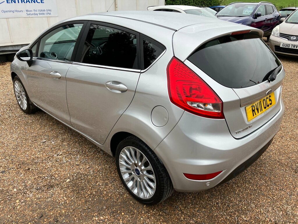 Ford Fiesta 1.4 Titanium. Rare 5Dr. Cambelt Silver #6