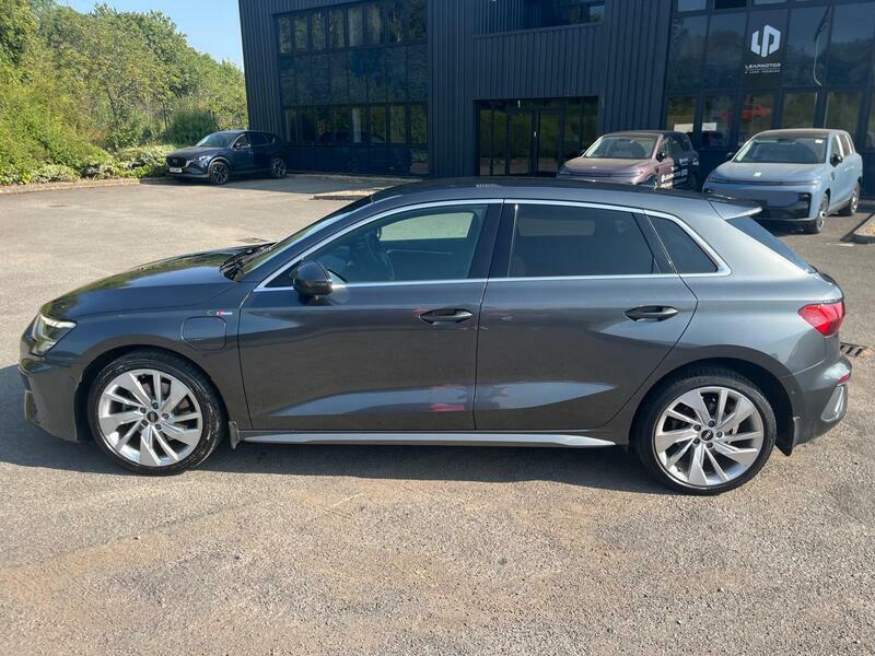 Audi A3 S Line 30 Tfsi 110 Ps 6-Speed Black #15