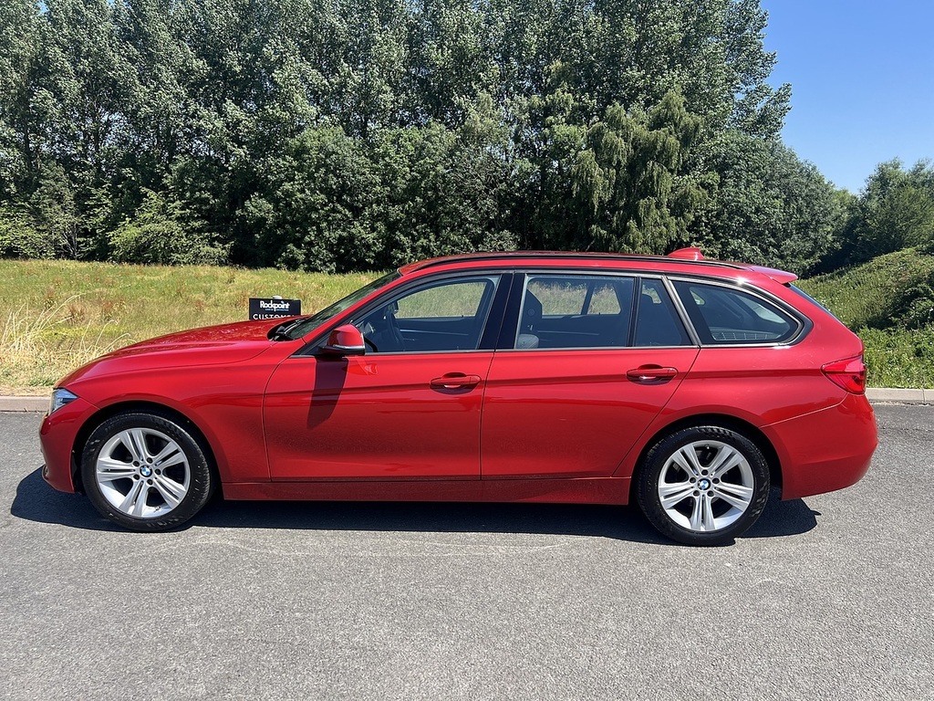 BMW 3 Series 318I Sport Red #4