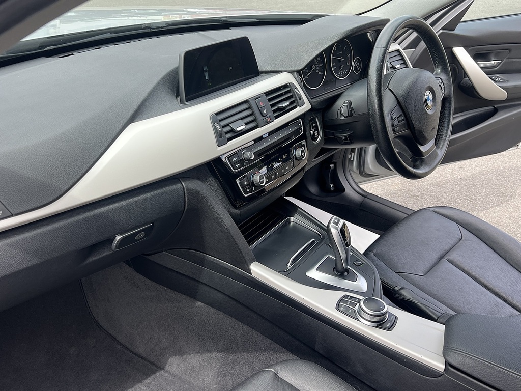BMW 3 Series 320D Se YD68TUV Silver #3