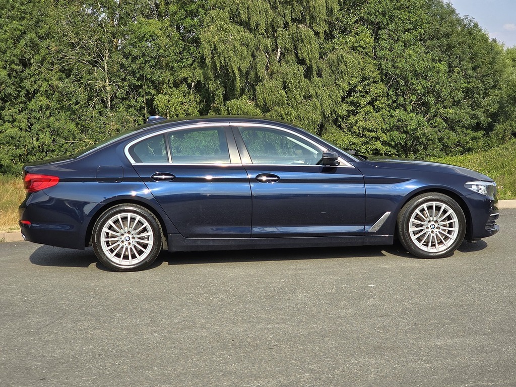 BMW 5 Series 520D Se Blue #5