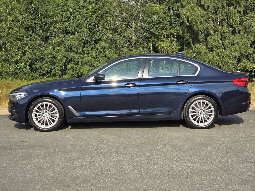 BMW 5 Series 520D Se Blue #6