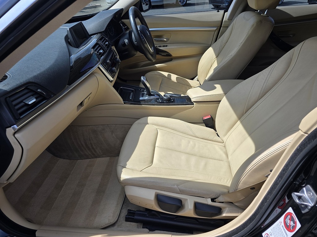 BMW 3 Series Gran Turismo 320D Luxury Black #4