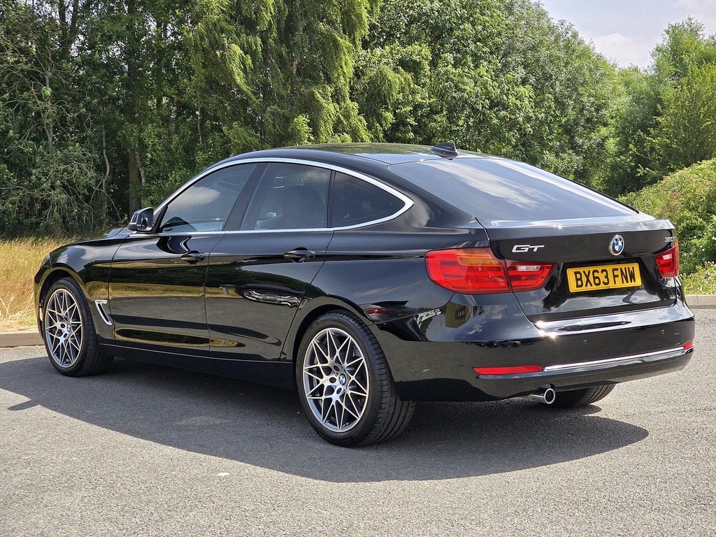 BMW 3 Series Gran Turismo 320D Luxury Black #2