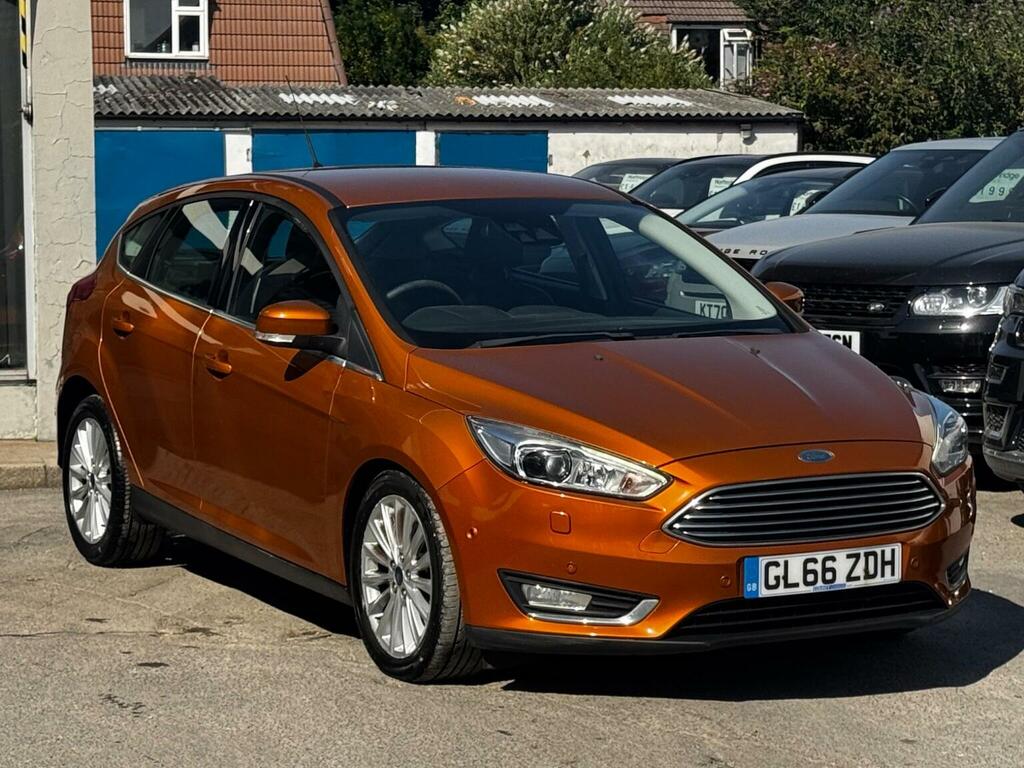 Ford Focus 1.5T Ecoboost Titanium X Euro 6 Ss Orange