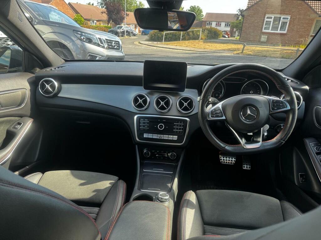 Mercedes-Benz GLA Class Gla 200D Se Grey #14