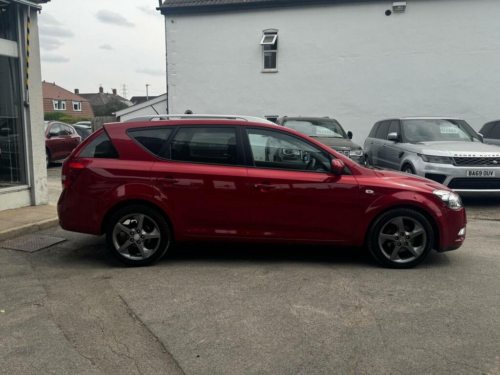 Kia Ceed 1.6 Crdi 3 Sports Wagon Euro 5 Red #3