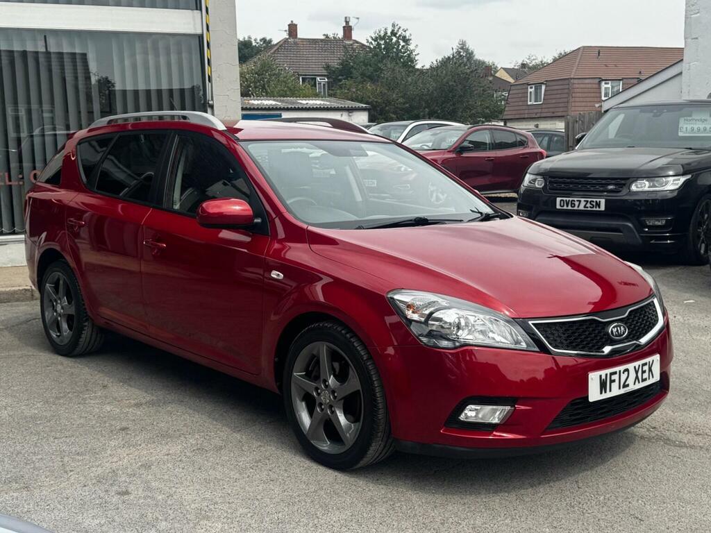 Kia Ceed 1.6 Crdi 3 Sports Wagon Euro 5 Red #2