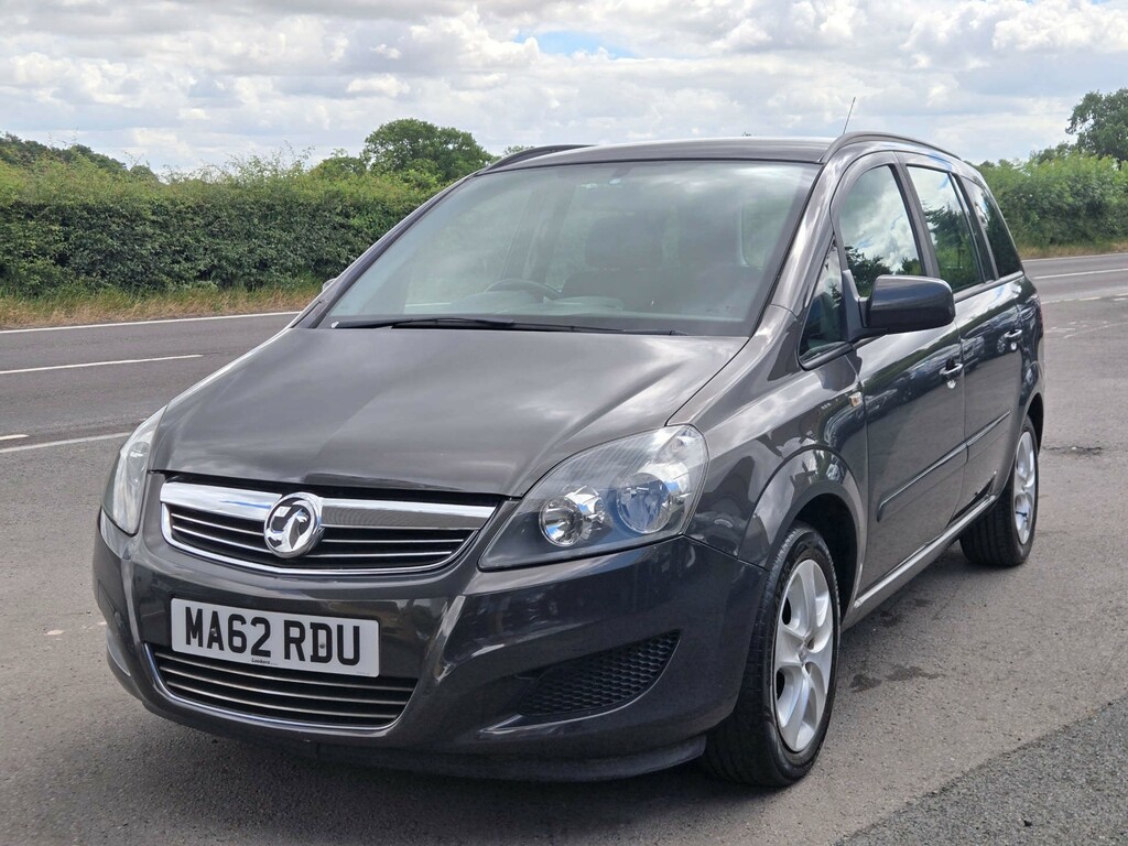 Vauxhall Zafira 16V Exclusiv Euro 5 Red #11