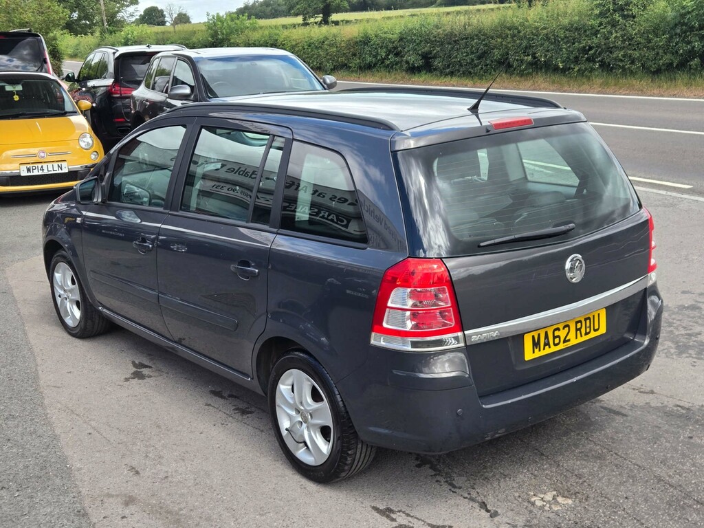 Vauxhall Zafira 16V Exclusiv Euro 5 Red #13