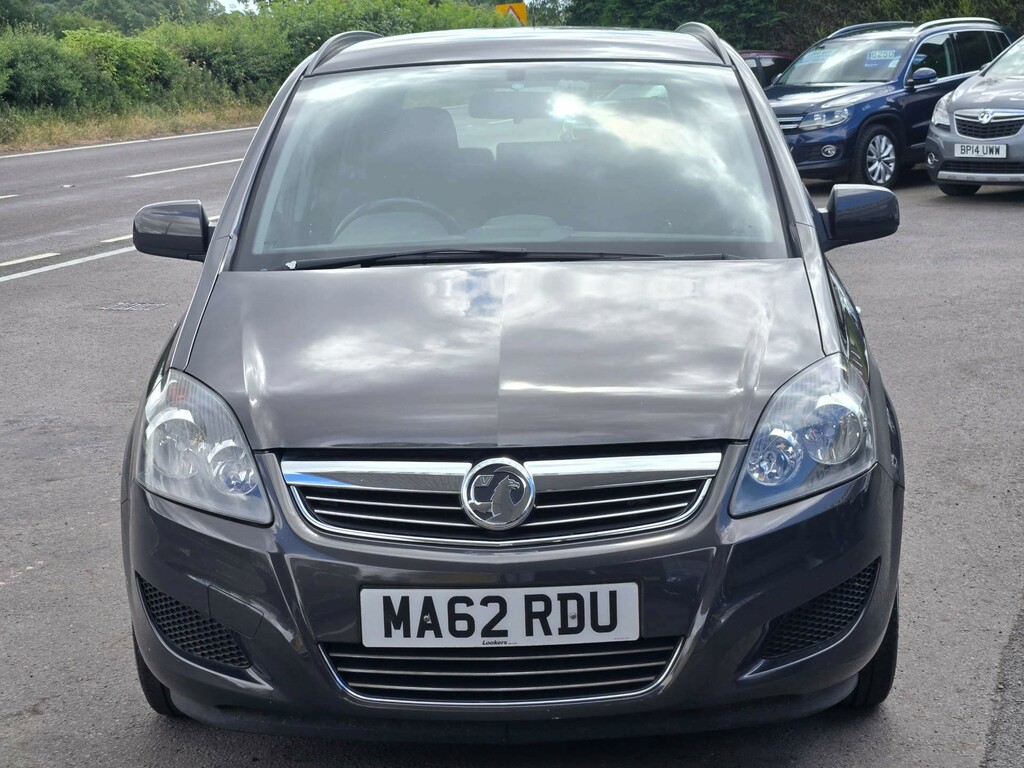 Vauxhall Zafira 16V Exclusiv Euro 5 Red #9