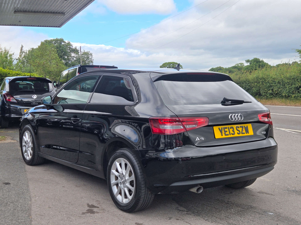 Audi A3 Se Tdi  #4