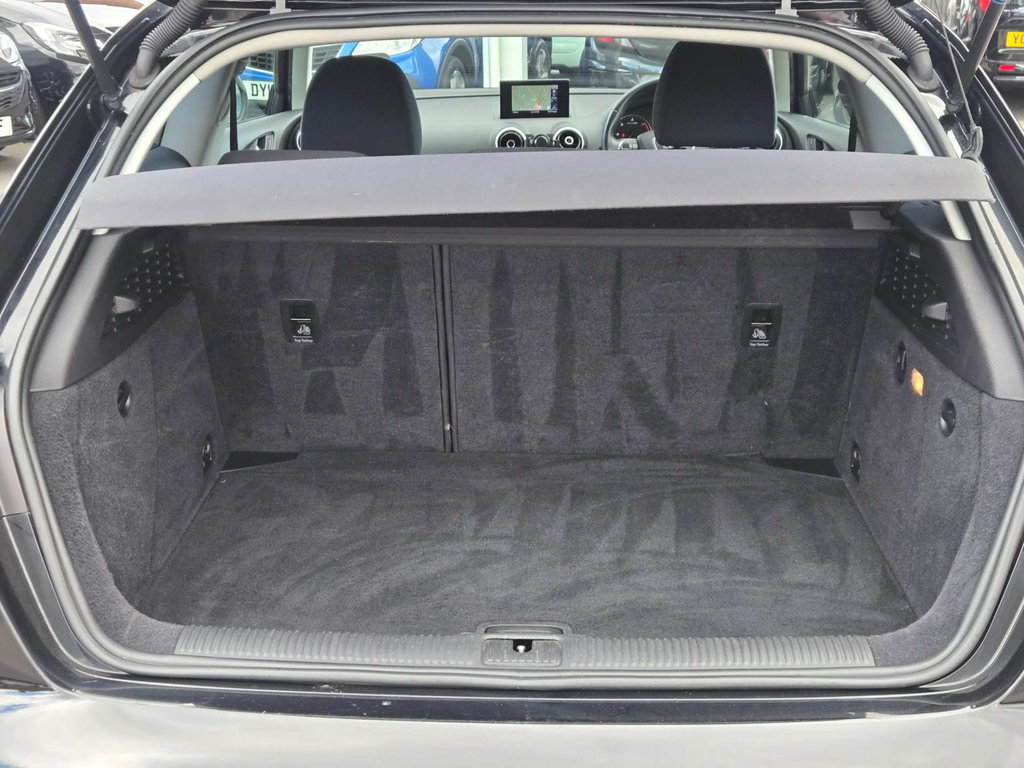 Audi A3 Se Tdi  #6