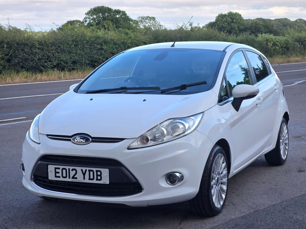 Ford Fiesta 1.4 Zetec Hatchback 133 G Km 94 Black #2