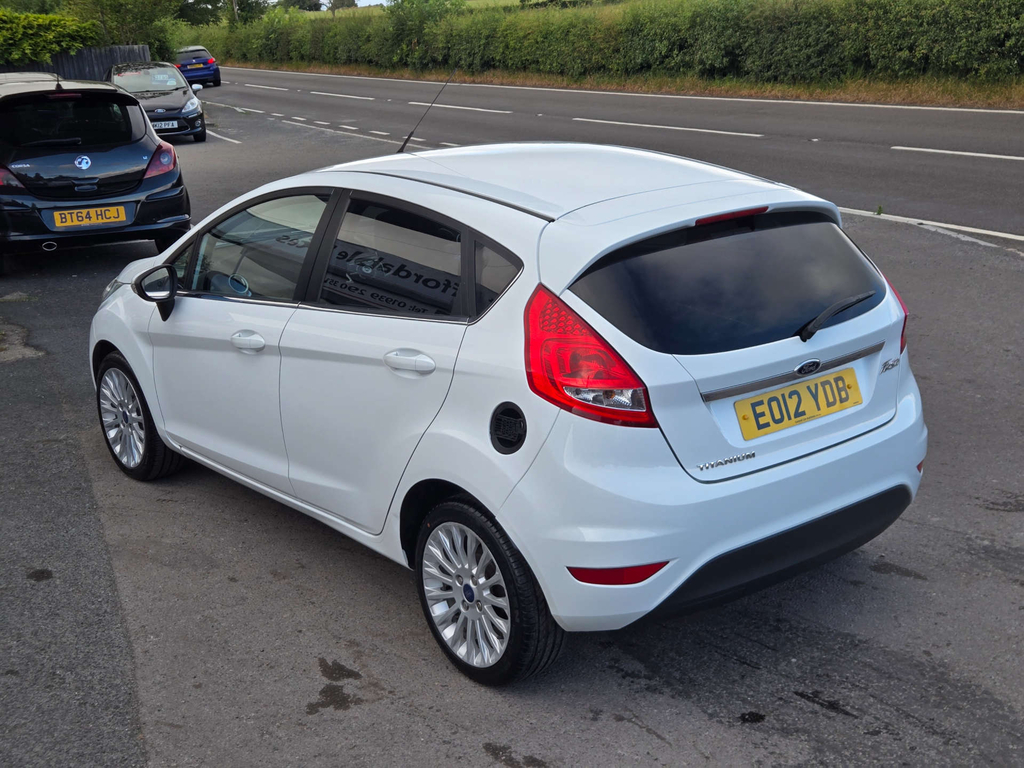 Ford Fiesta 1.4 Zetec Hatchback 133 G Km 94 Black #14