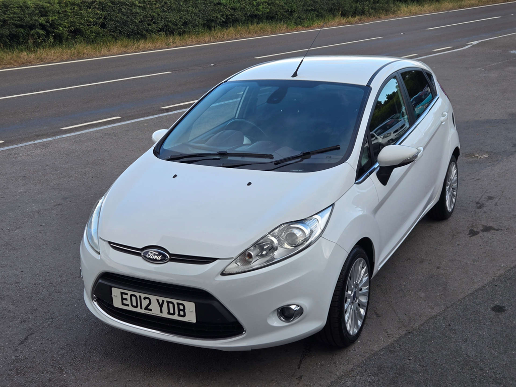 Ford Fiesta 1.4 Zetec Hatchback 133 G Km 94 Black #13