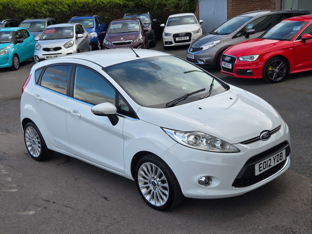 Ford Fiesta 1.4 Zetec Hatchback 133 G Km 94 Black #16