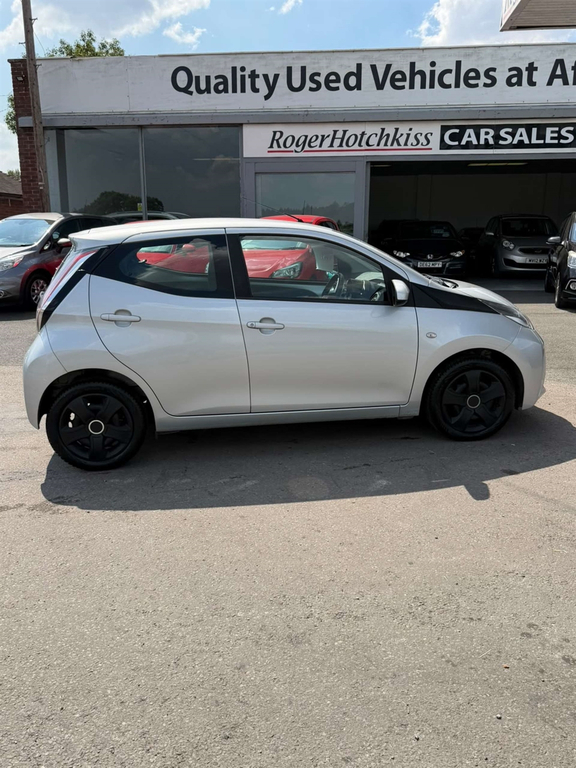 Toyota Aygo X X-play Vvt-i  #6