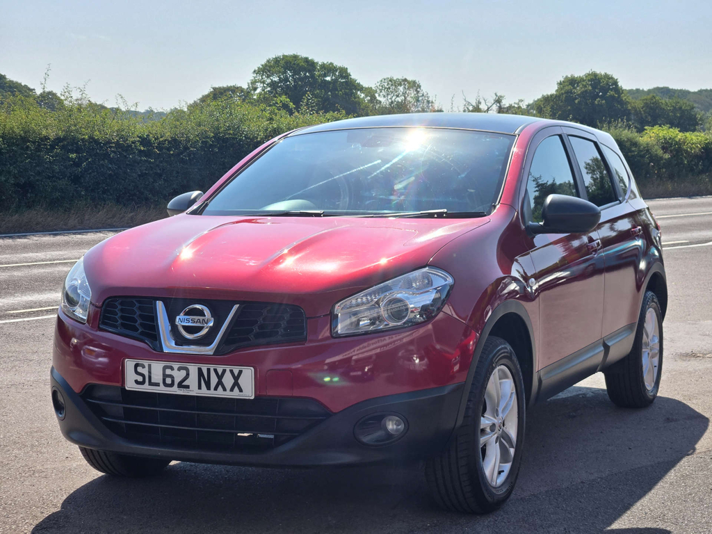 Nissan Qashqai Acenta 2 Red #2