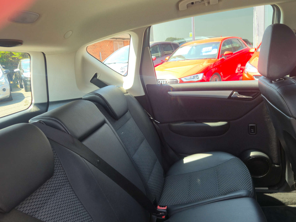 Mercedes-Benz A Class Hatchback #26