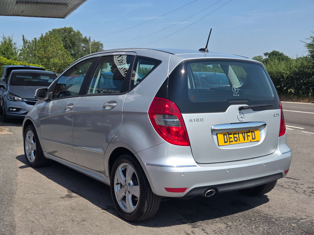Mercedes-Benz A Class Avantgarde Se Cvt  #4