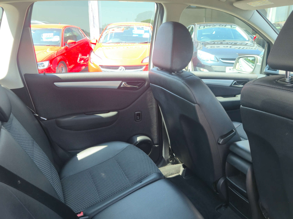 Mercedes-Benz A Class Hatchback #24