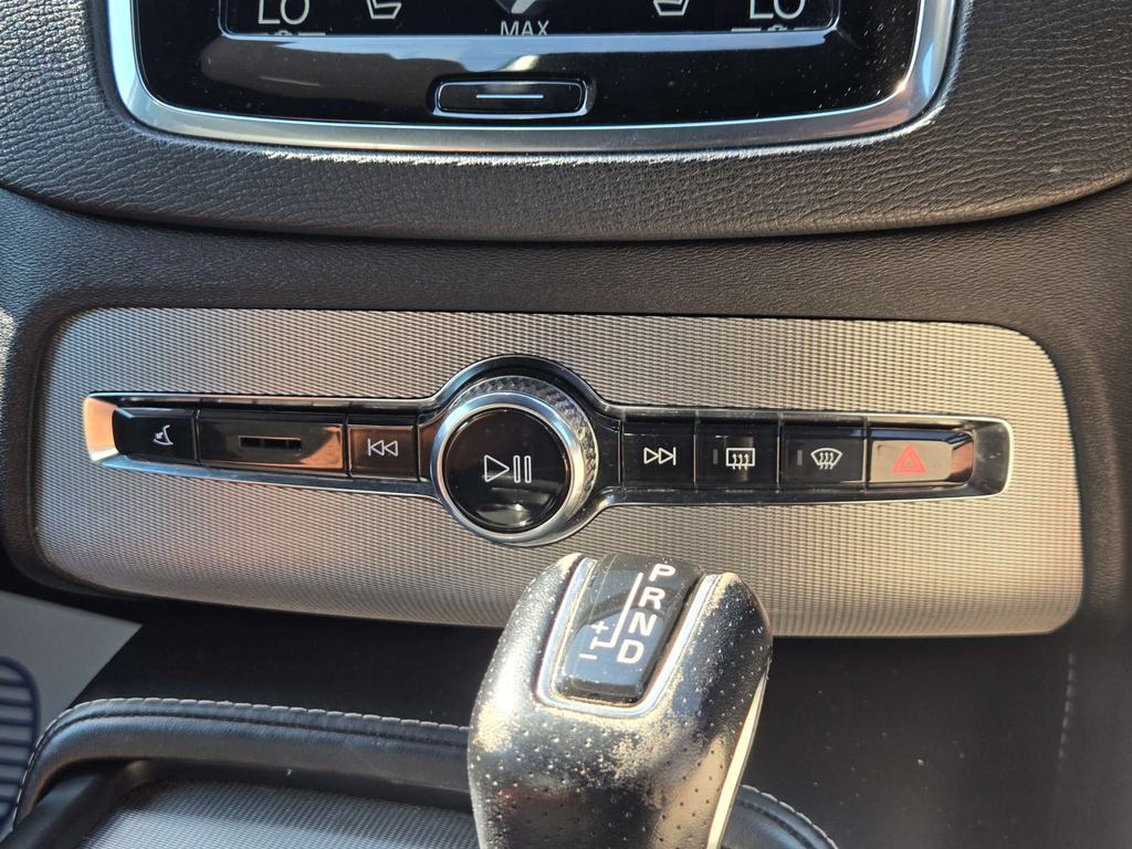 Volvo XC90 D5 Powerpulse Awd R-design Grey #49