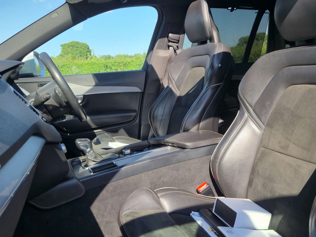 Volvo XC90 D5 Powerpulse Awd R-design Grey #40