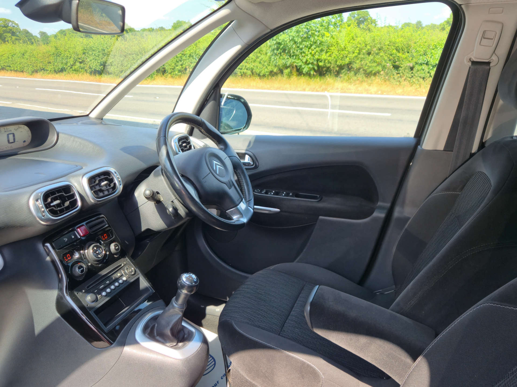 Citroen C3 Picasso Hdi Code Grey #32