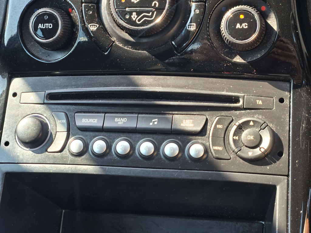 Citroen C3 Picasso Hdi Code Grey #37