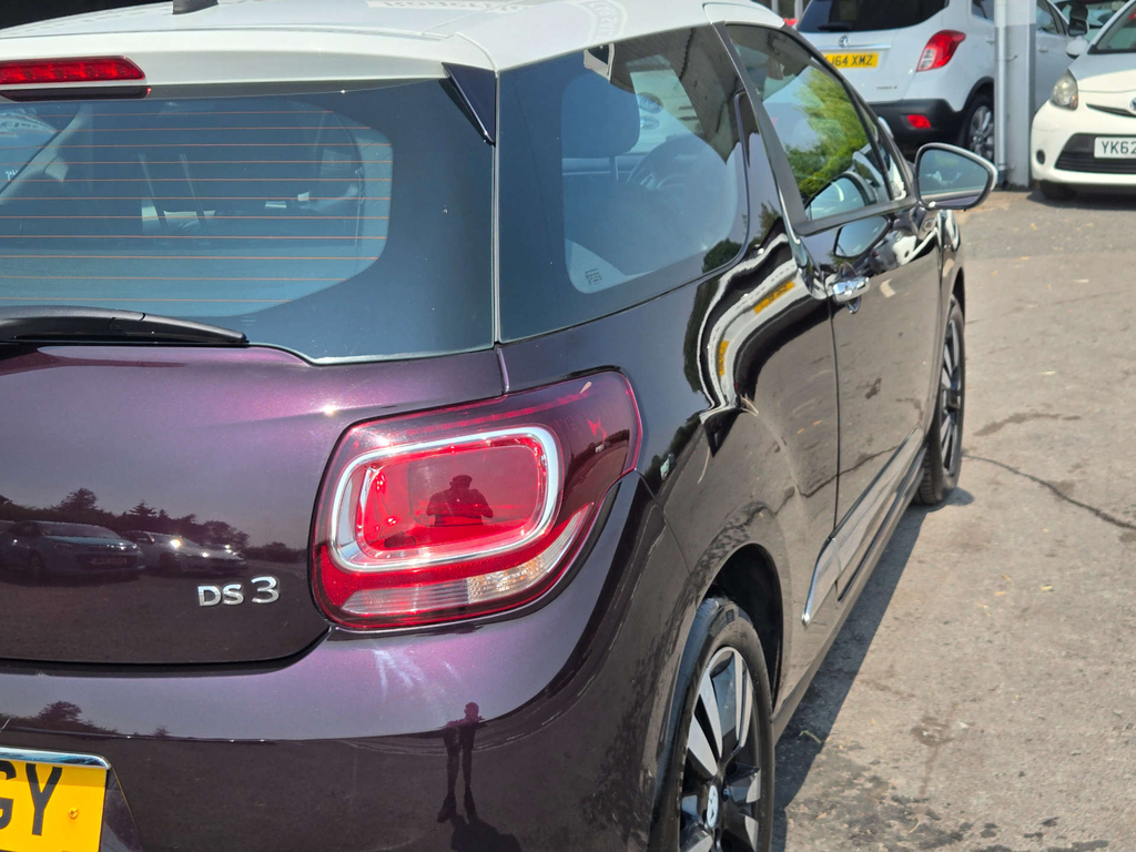 DS DS 3 Hatchback 1.6 Bluehdi Connected Chic Euro 6 Ss Black #19