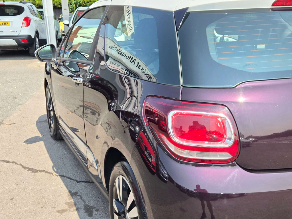 DS DS 3 Hatchback 1.6 Bluehdi Connected Chic Euro 6 Ss Black #20