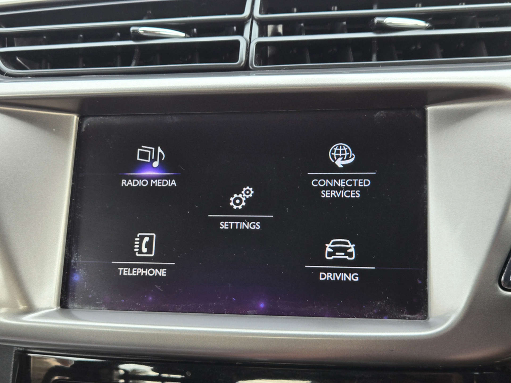 DS DS 3 Hatchback 1.6 Bluehdi Connected Chic Euro 6 Ss Black #23