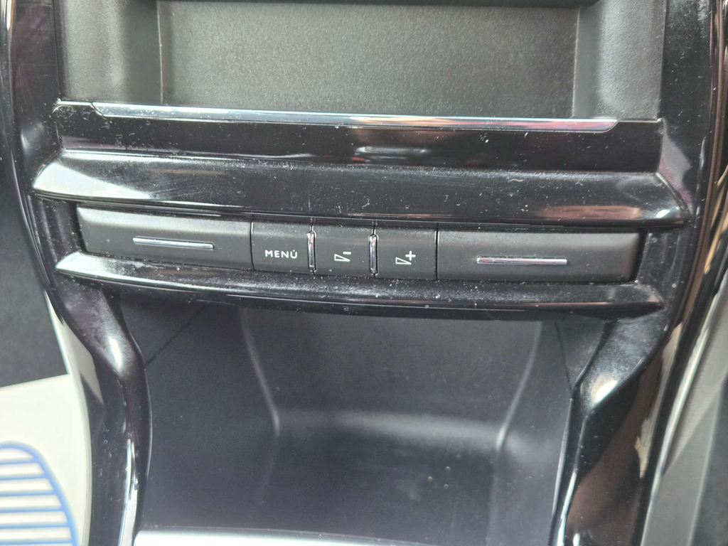 DS DS 3 Hatchback 1.6 Bluehdi Connected Chic Euro 6 Ss Black #26