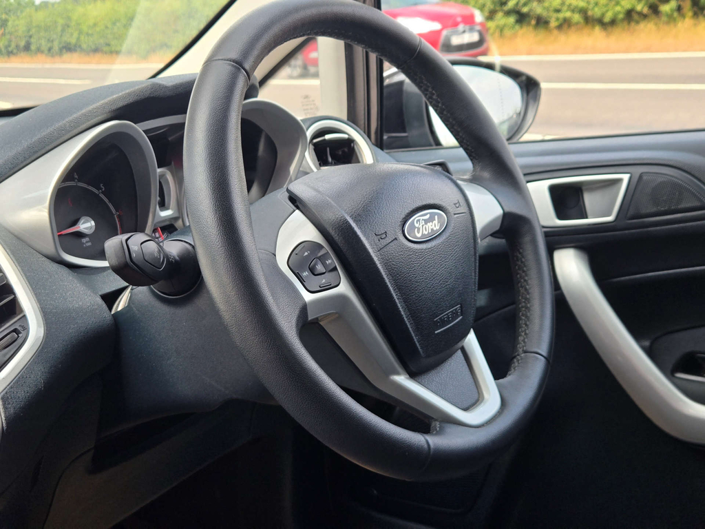 Ford Fiesta Hatchback 1.4 Titanium 201212 Blue #29