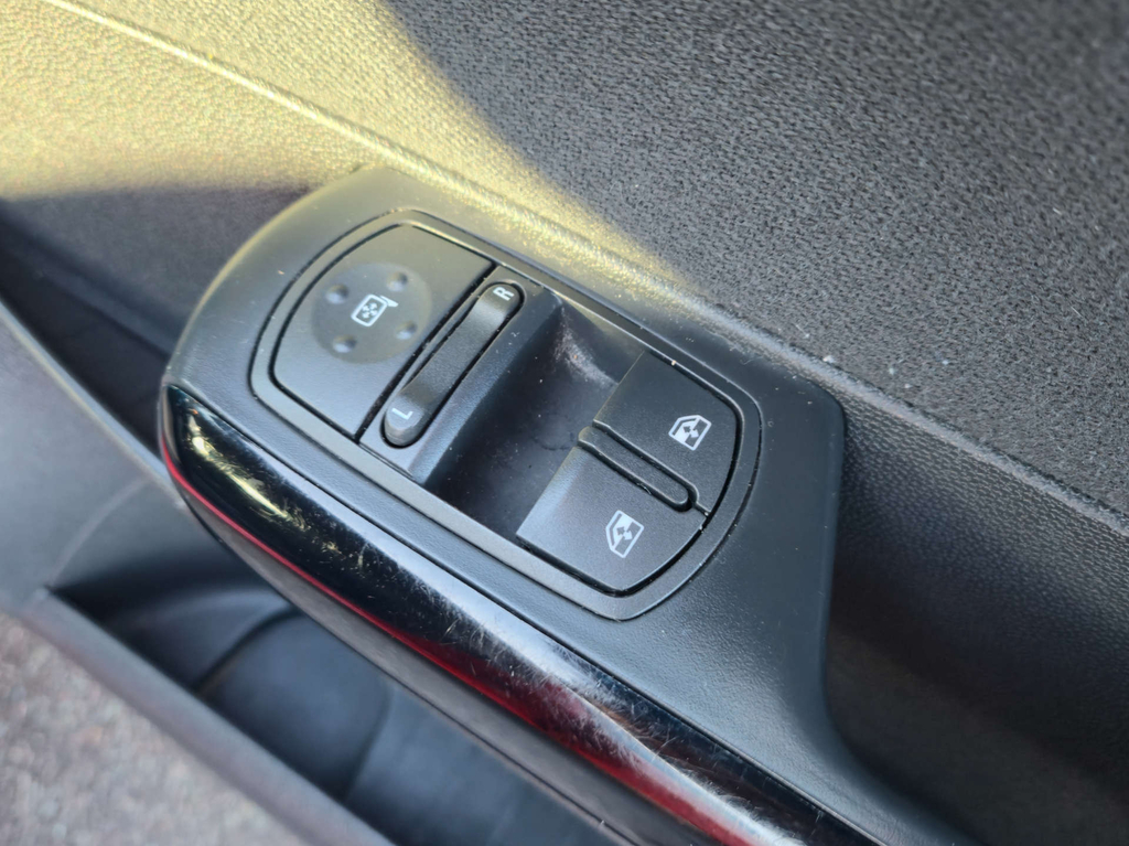 Vauxhall Corsa 1.4 Sxi  #21
