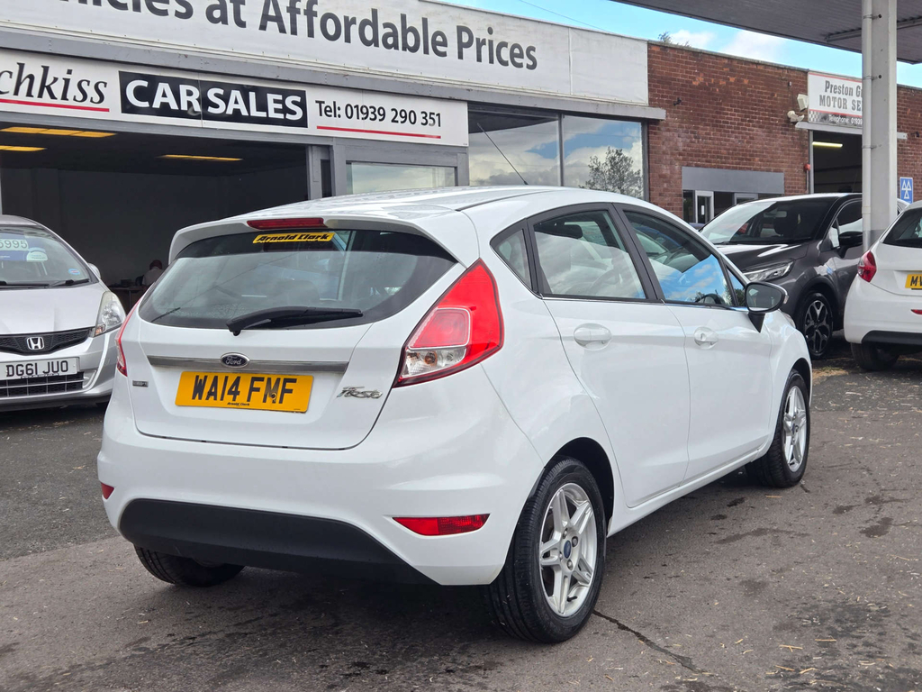 Ford Fiesta Zetec #6