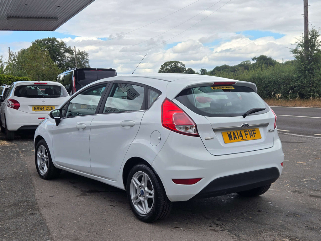 Ford Fiesta Zetec #4