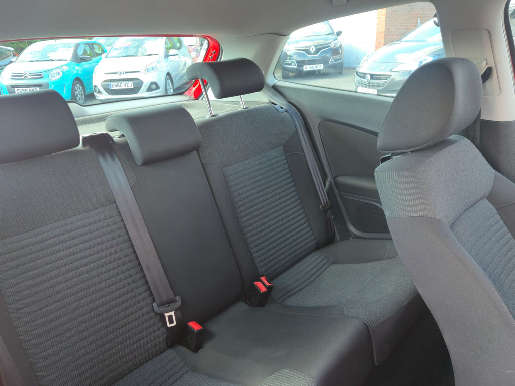 Volkswagen Polo S Ac  #25