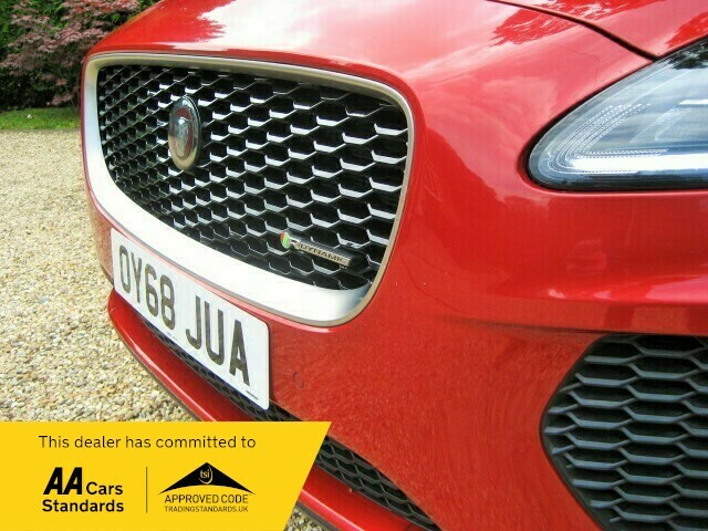Jaguar E-Pace R-dynamic Hse 4Wd Red #6