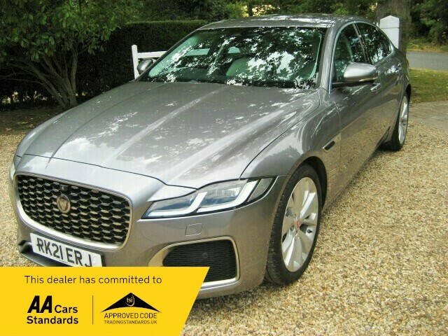 Jaguar XF 2.0 D200 R-dynamic S Grey #8