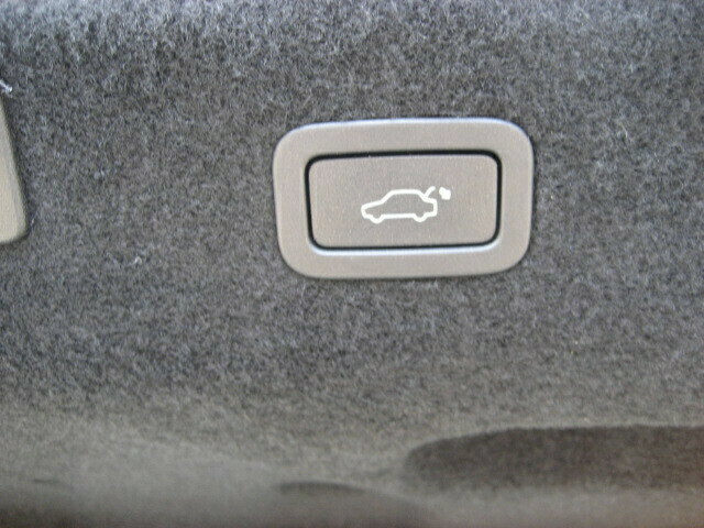 Jaguar XF 2.0 D200 R-dynamic S Grey #44
