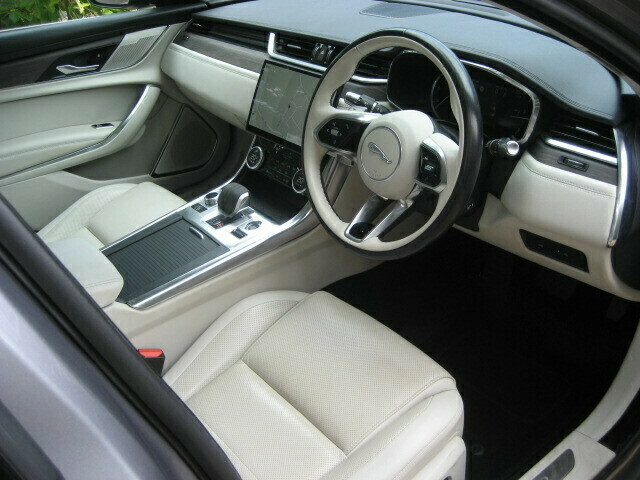 Jaguar XF 2.0 D200 R-dynamic S Grey #21